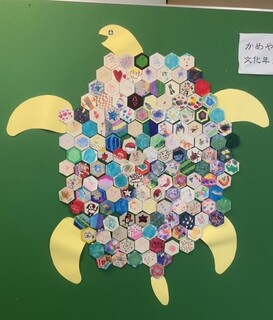 亀の甲羅に絵を描こう写真２