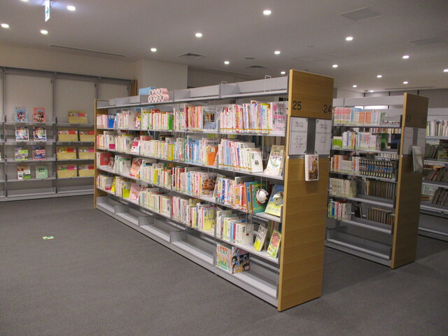 ２階書架