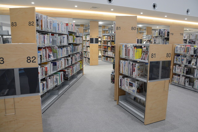 書架