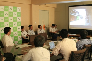 記者会見の様子（8月23日）